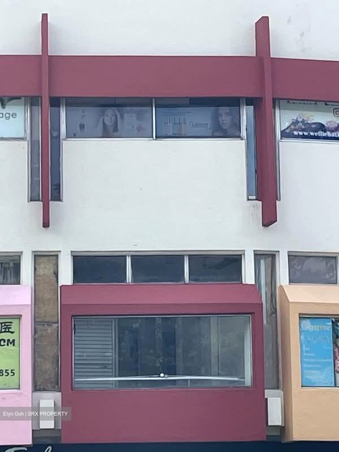 Holland Road Shopping Centre (D10), Retail #594035581